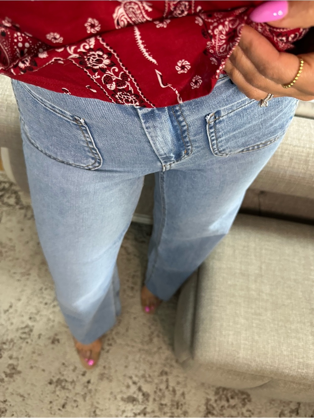 New๐Light-wash Luxe Wide Leg Denim - Picture 4 of 7